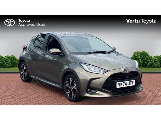 Main listing image - Toyota Yaris