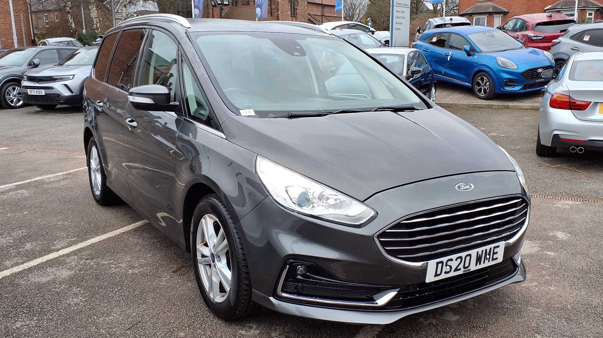 Main listing image - Ford Galaxy