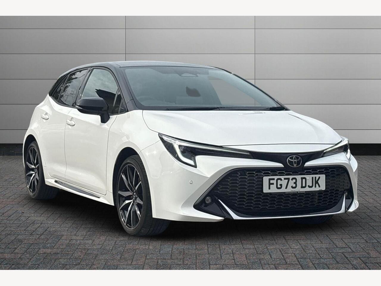 Main listing image - Toyota Corolla