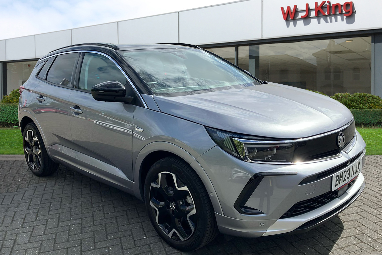 Main listing image - Vauxhall Grandland