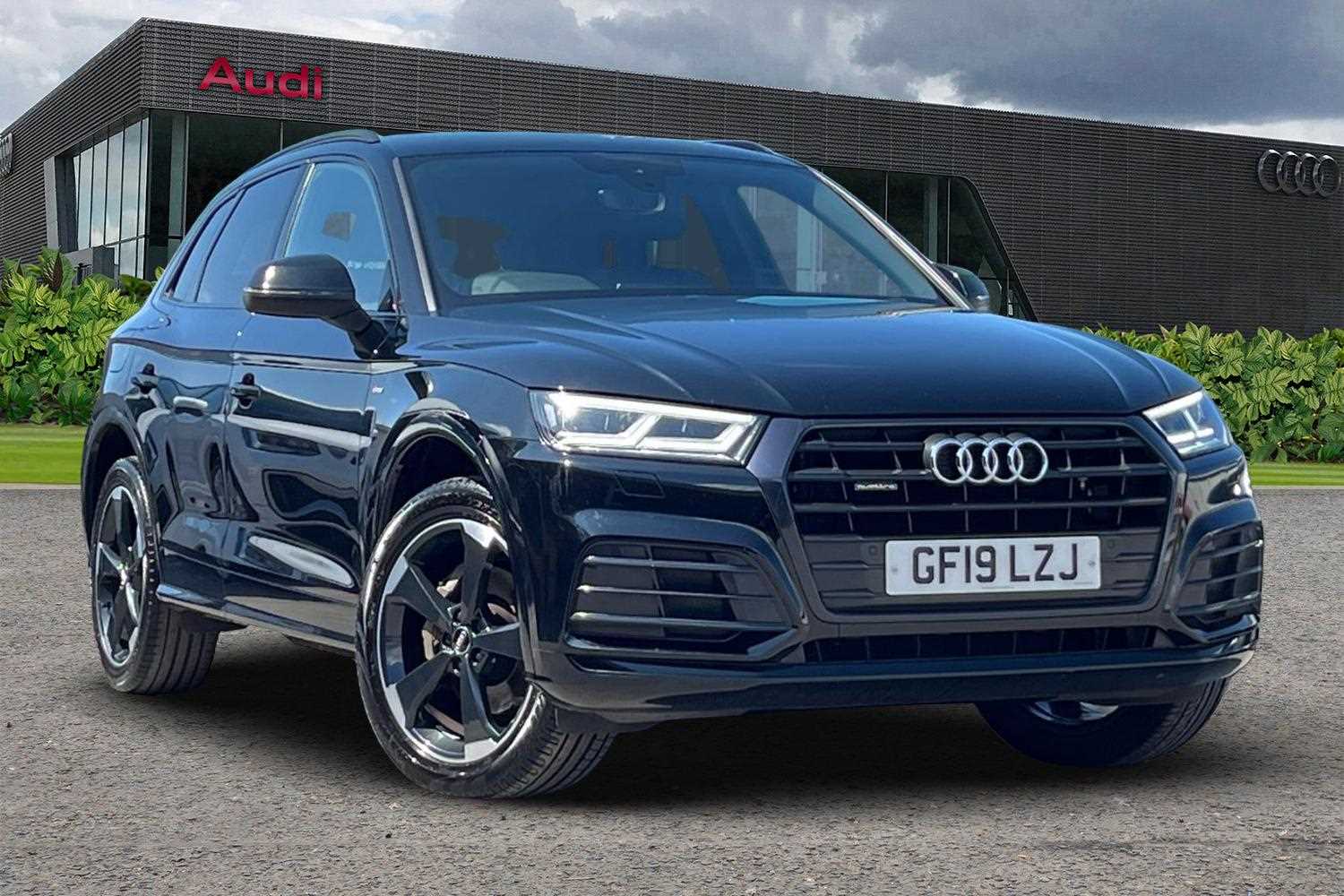 Main listing image - Audi Q5
