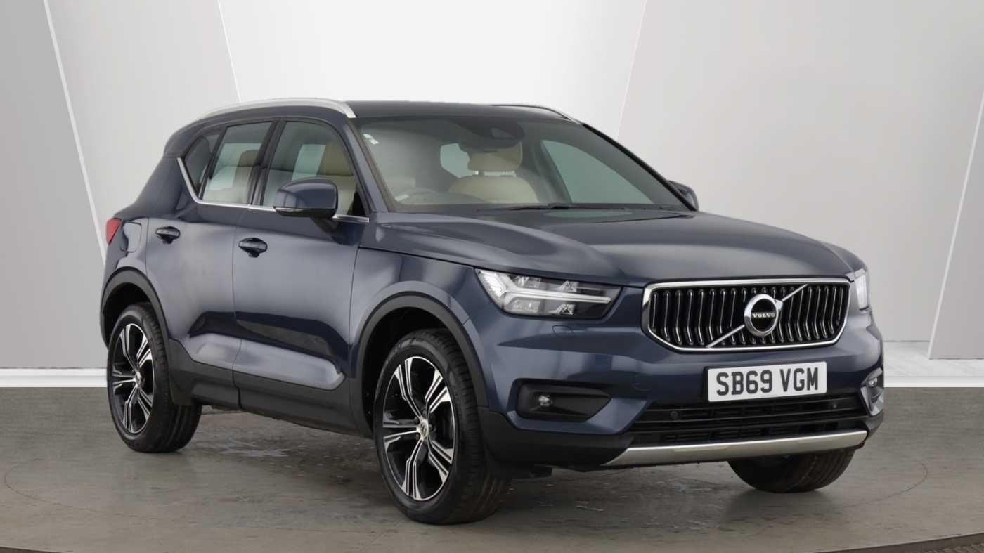 Main listing image - Volvo XC40