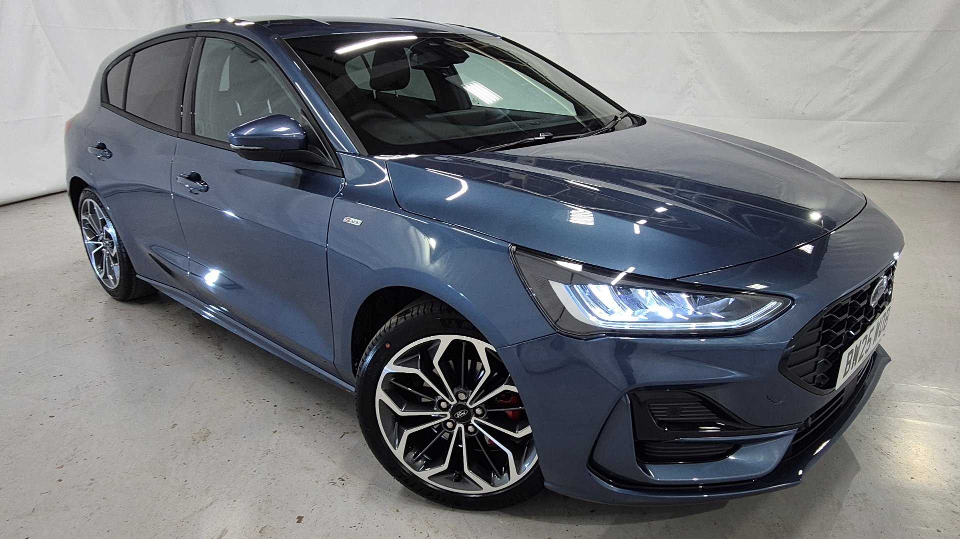 Main listing image - Ford Focus