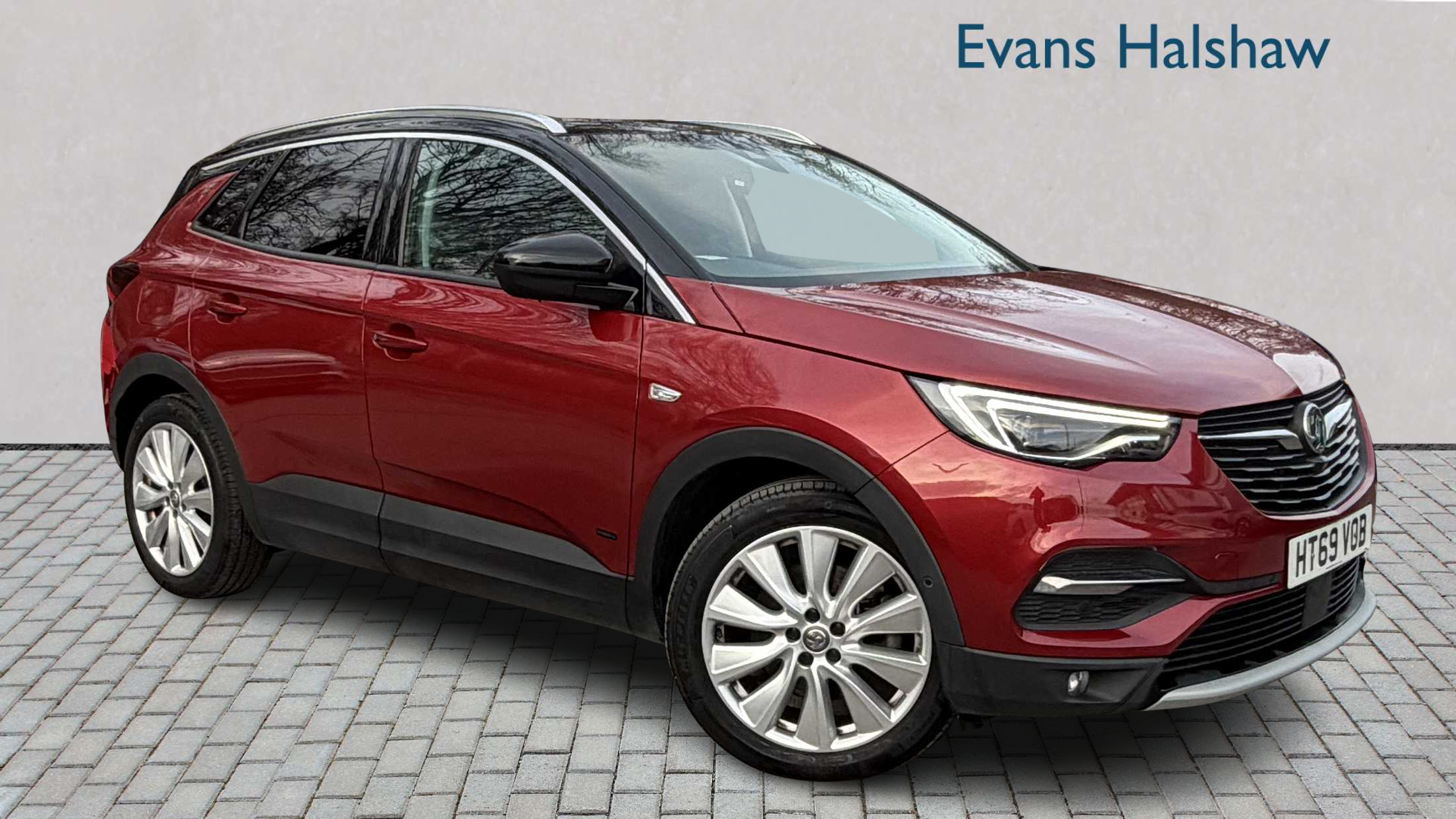 Main listing image - Vauxhall Grandland X