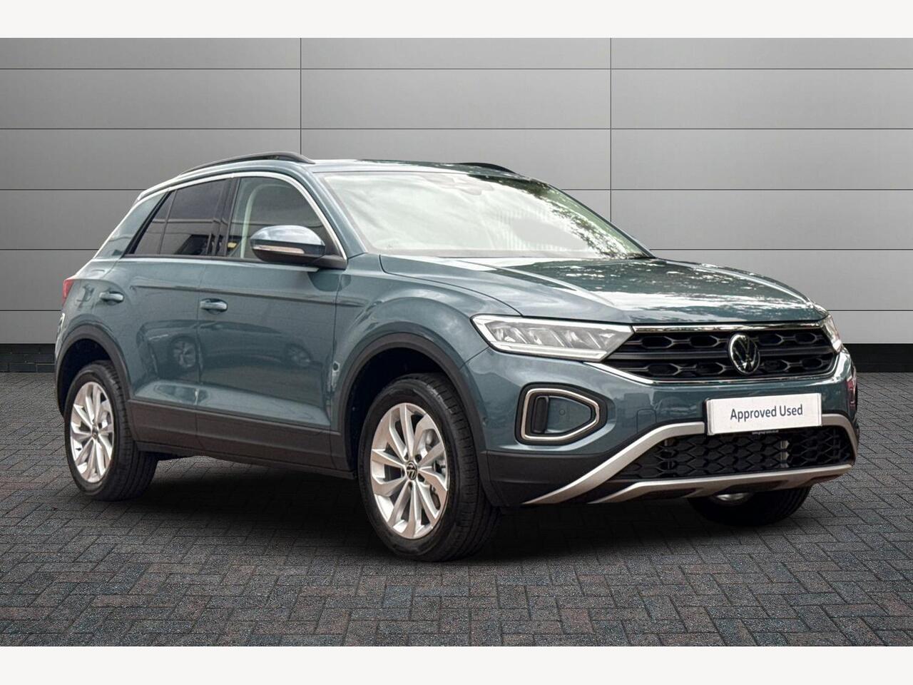 Main listing image - Volkswagen T-Roc