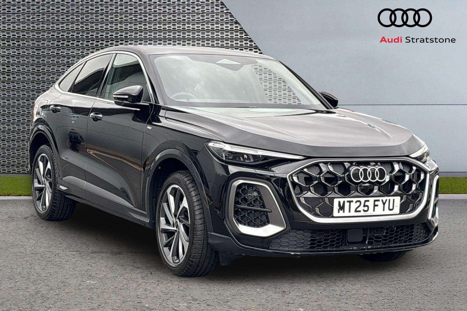 Main listing image - Audi Q5 Sportback