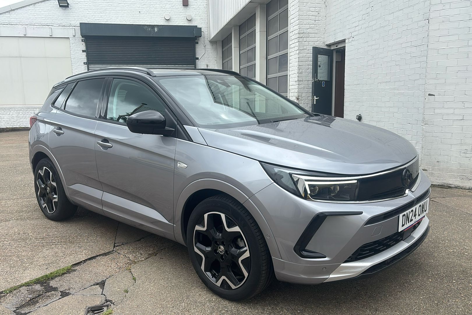 Main listing image - Vauxhall Grandland
