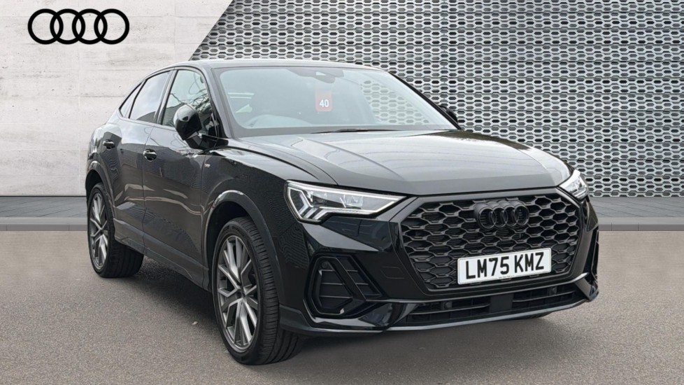 Main listing image - Audi Q3