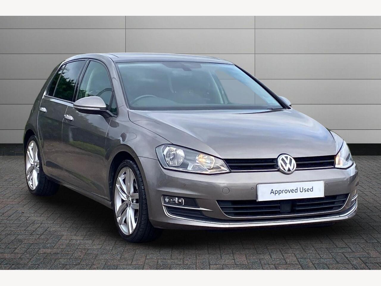Main listing image - Volkswagen Golf