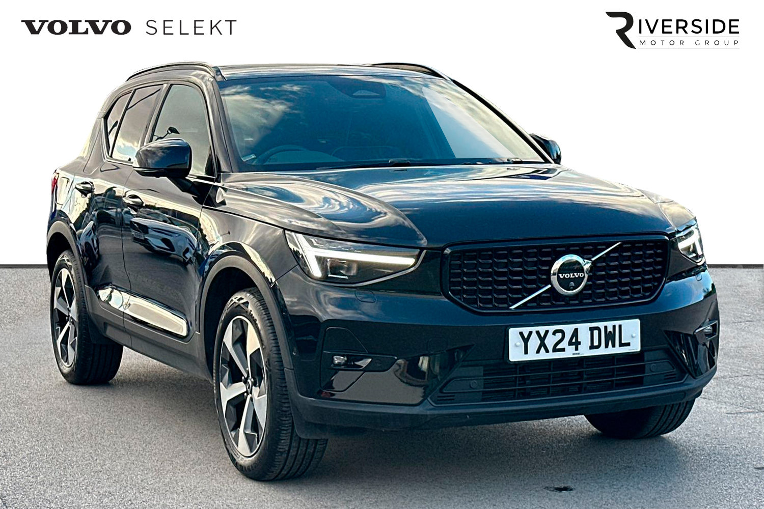 Main listing image - Volvo XC40