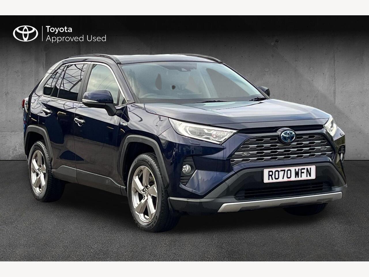 Main listing image - Toyota RAV4