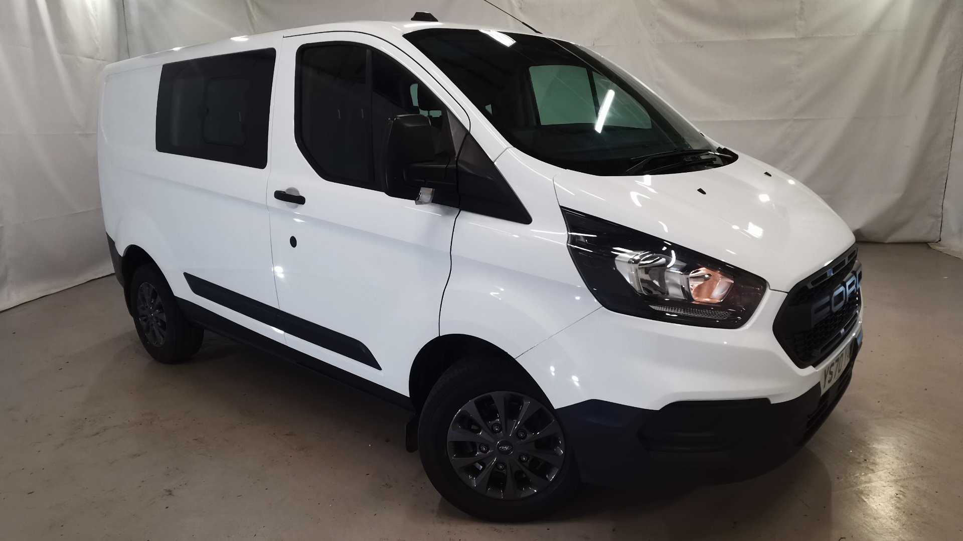 Main listing image - Ford Transit Custom