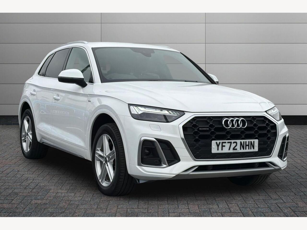 Main listing image - Audi Q5
