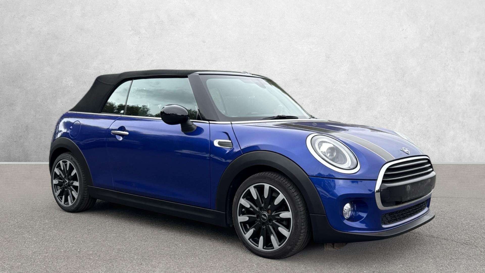 Main listing image - MINI Convertible