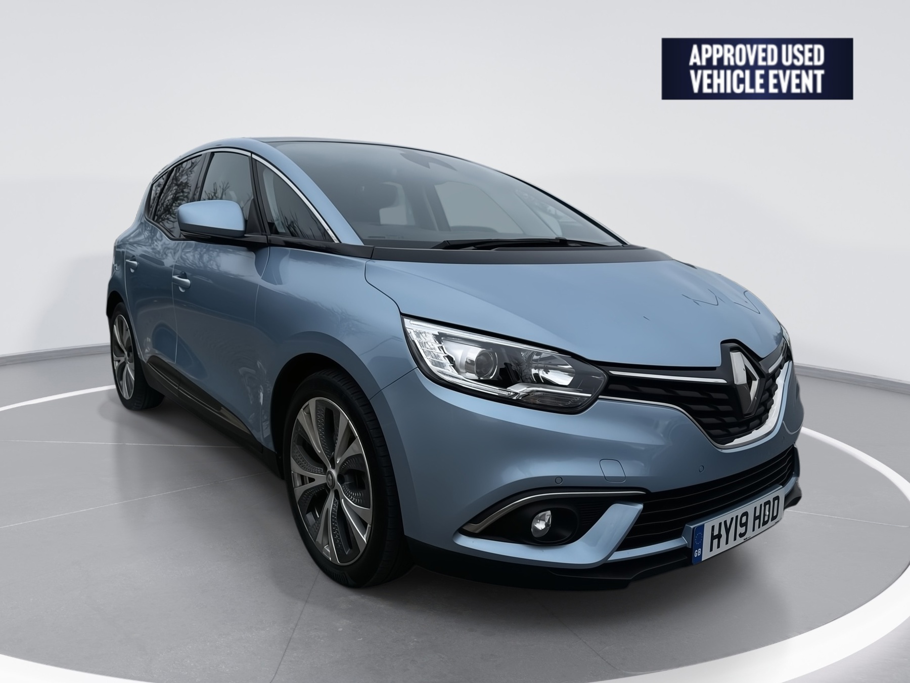 Main listing image - Renault Scenic