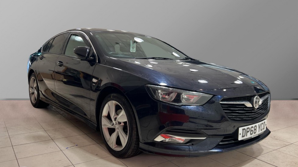 Main listing image - Vauxhall Insignia