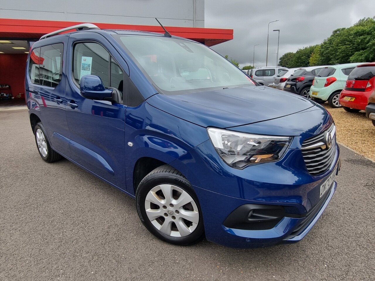 Main listing image - Vauxhall Combo Life