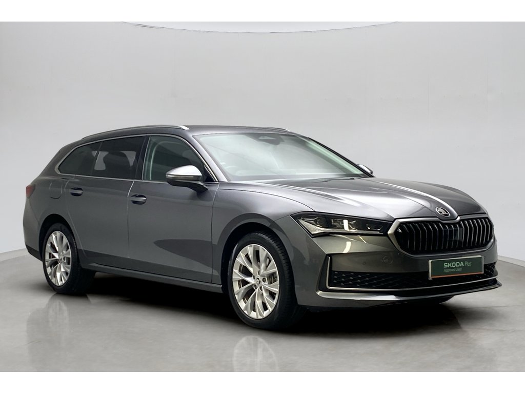 Main listing image - Skoda Superb Estate