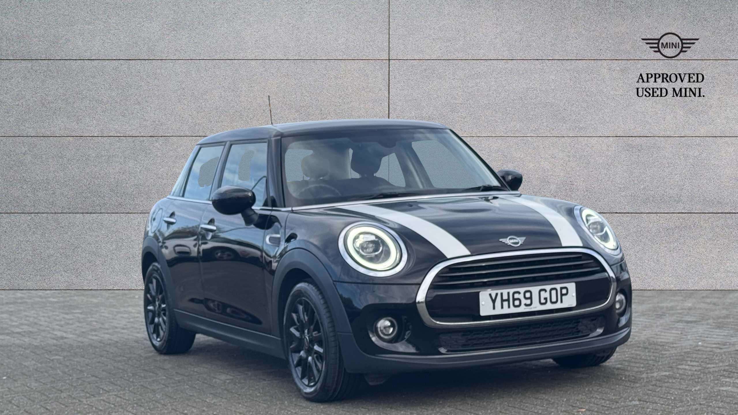 Main listing image - MINI Hatchback 5dr