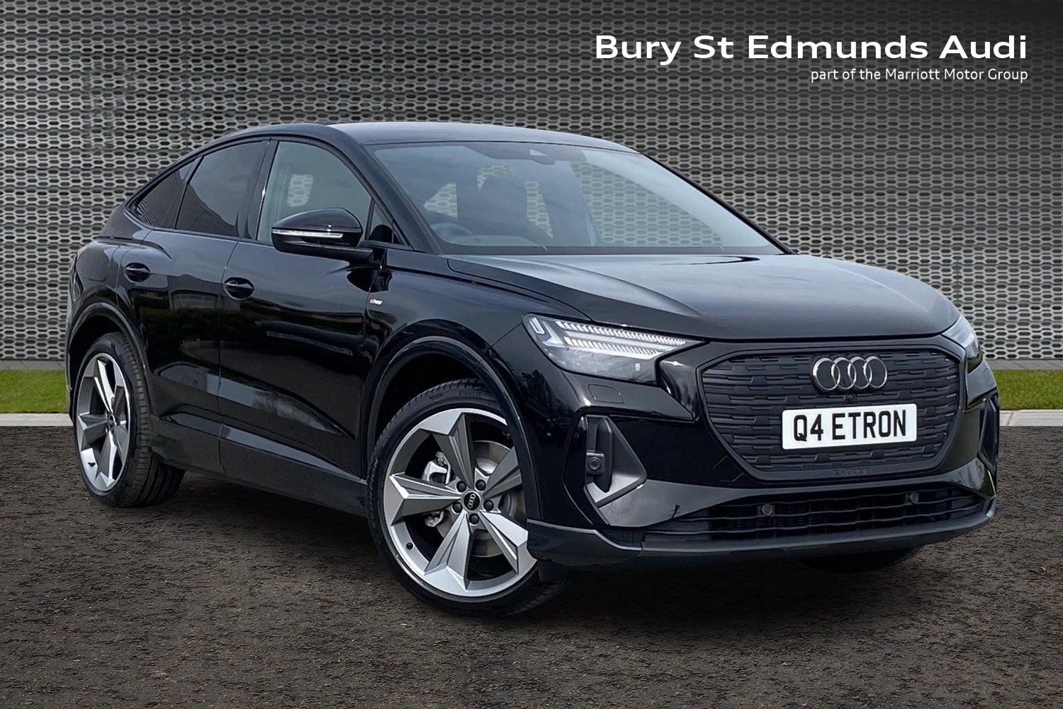 Main listing image - Audi Q4