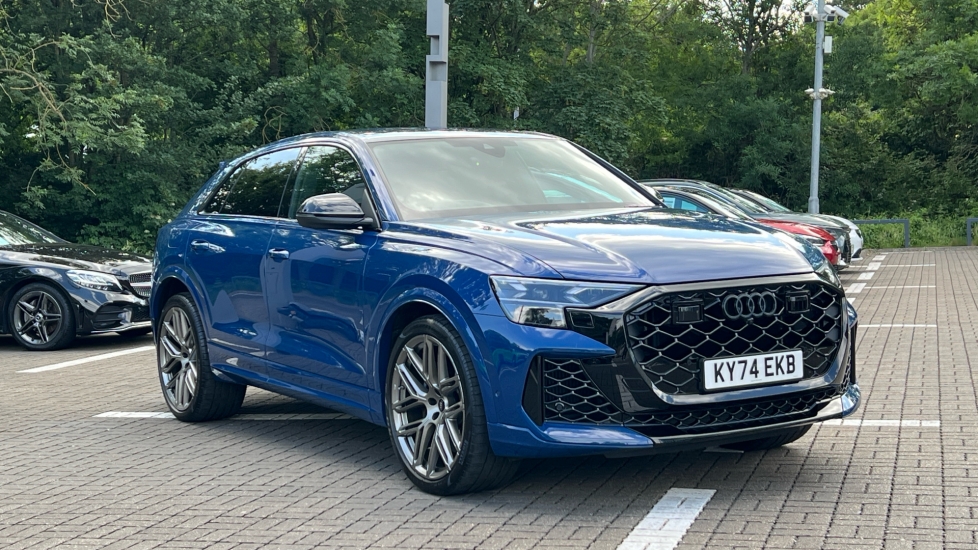 Main listing image - Audi RS Q8
