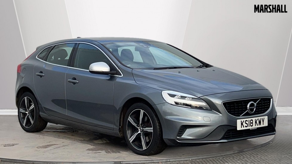 Main listing image - Volvo V40