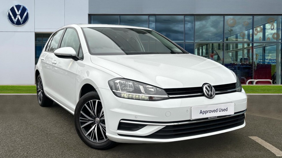 Main listing image - Volkswagen Golf