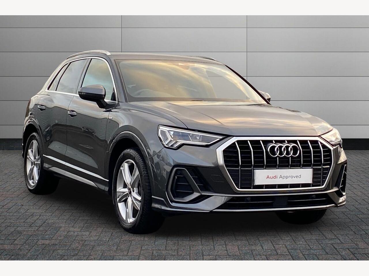 Main listing image - Audi Q3