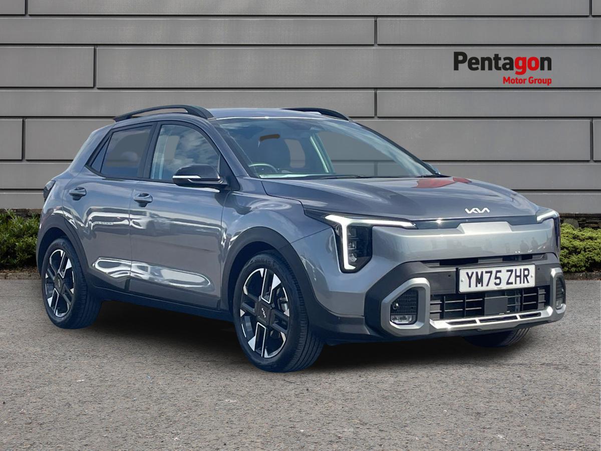 Main listing image - Kia Stonic