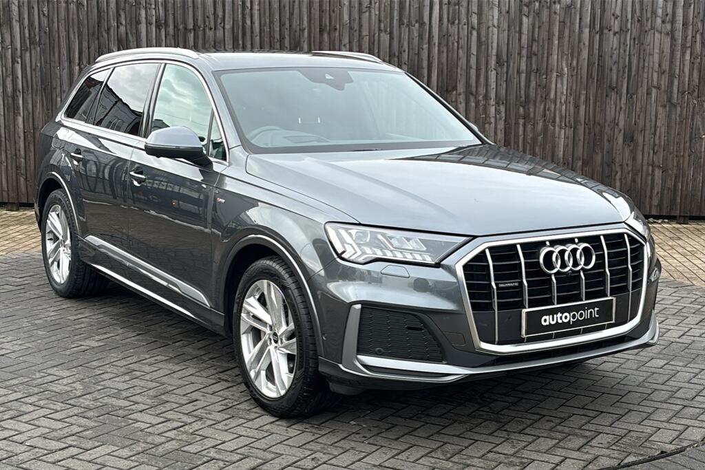 Main listing image - Audi Q7