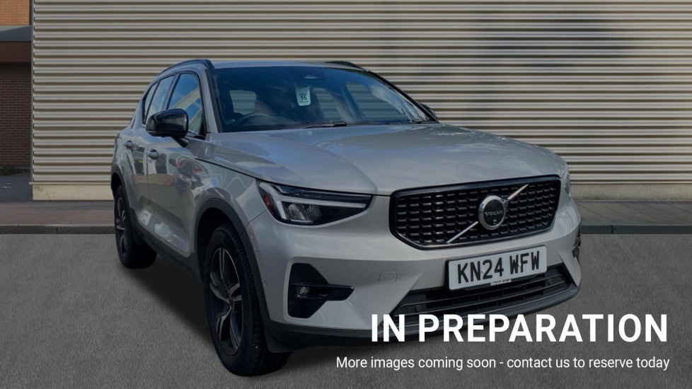 Main listing image - Volvo XC40