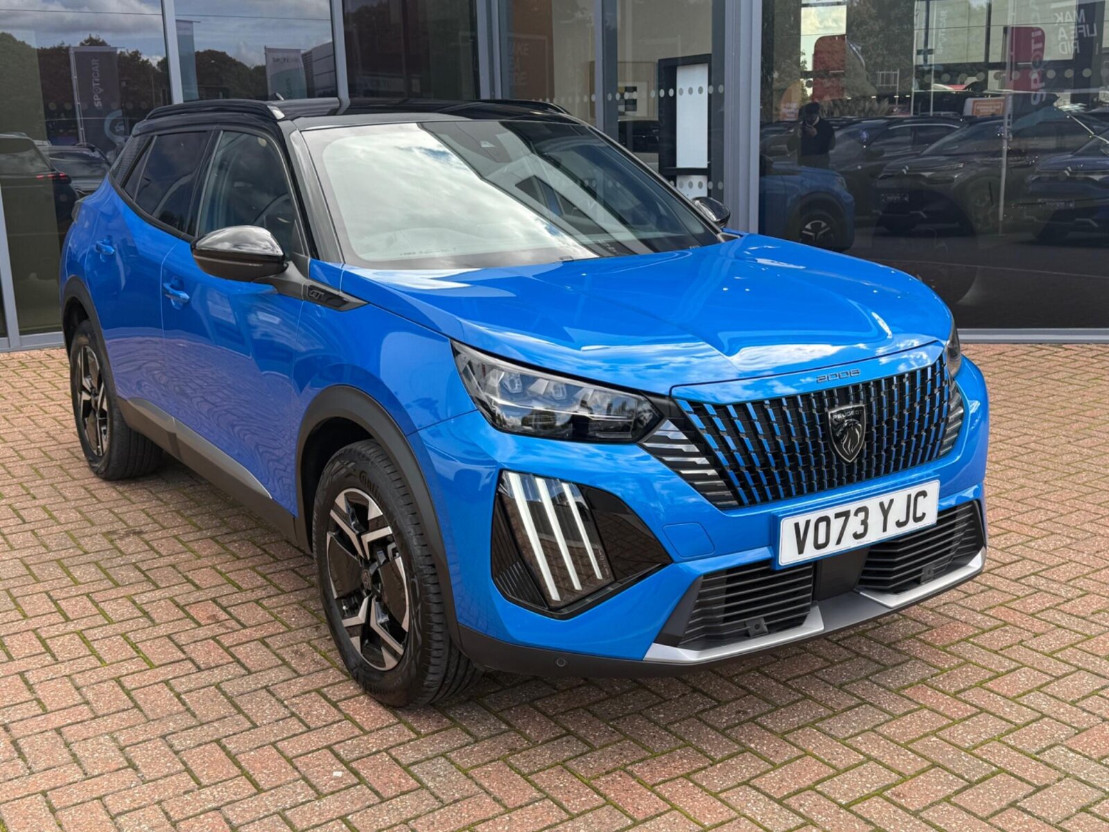 Main listing image - Peugeot 2008