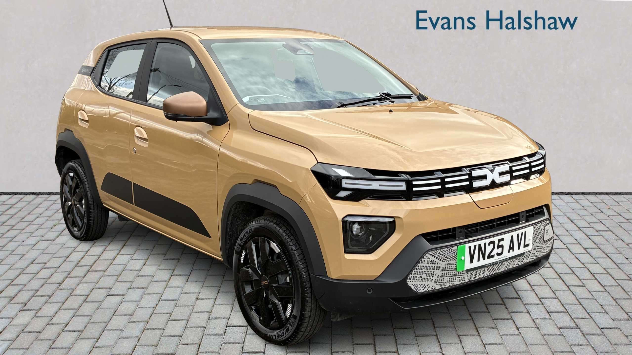 Main listing image - Dacia Spring