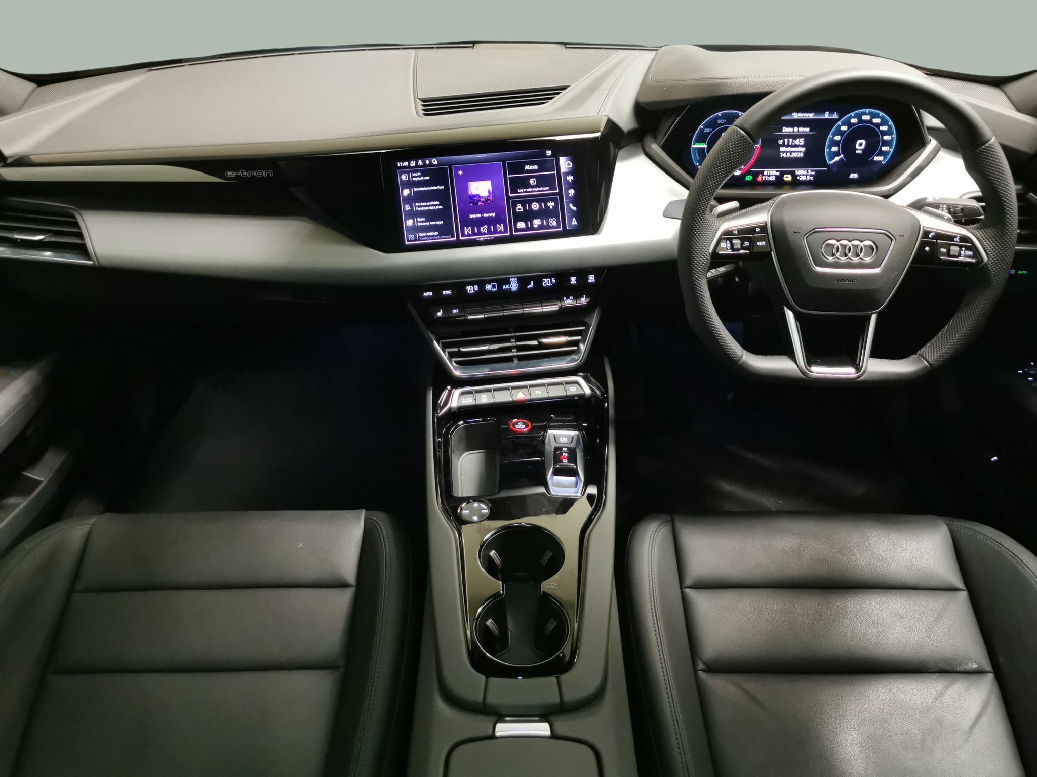 Main listing image - Audi e-tron GT