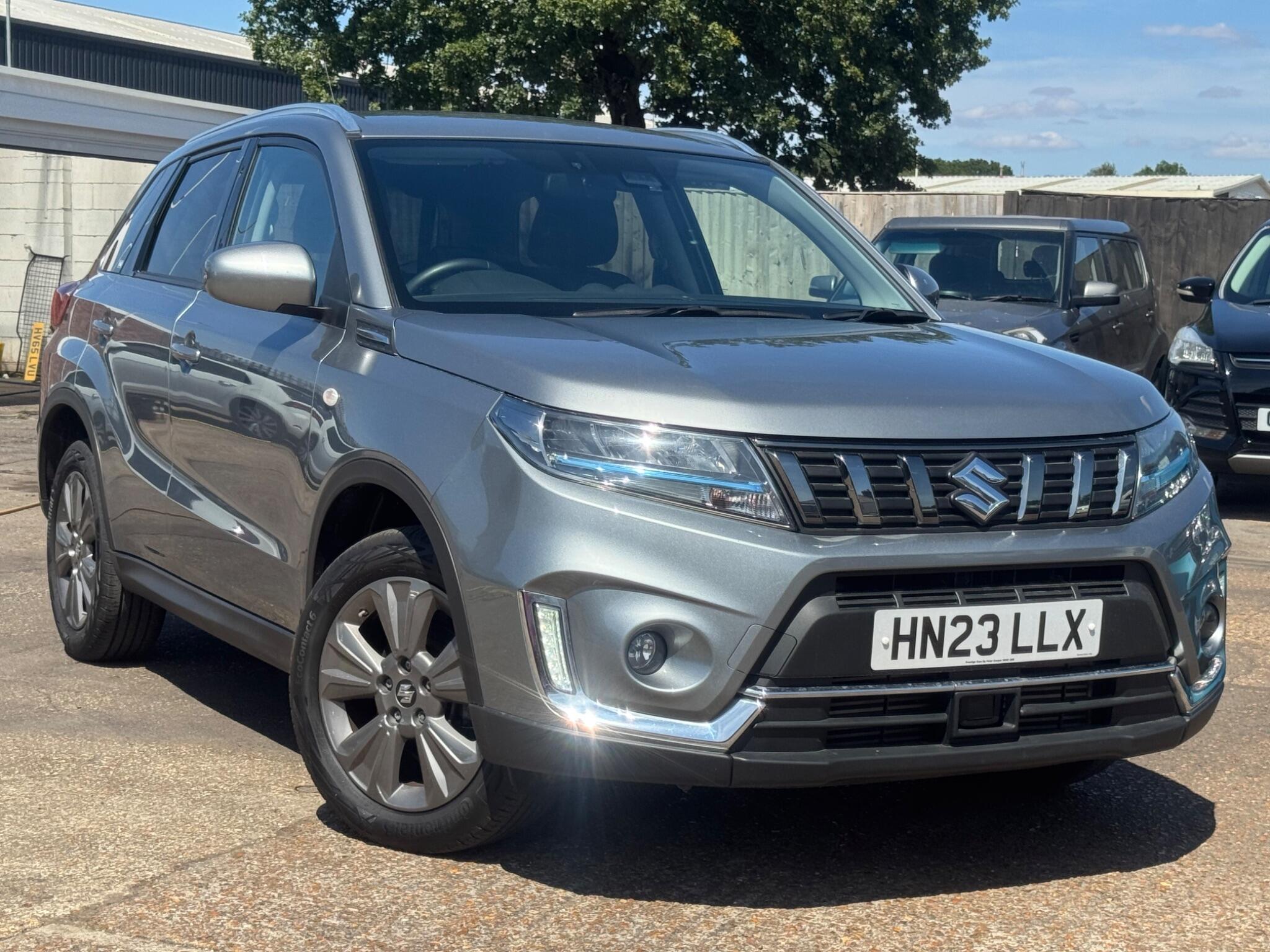 Main listing image - Suzuki Vitara