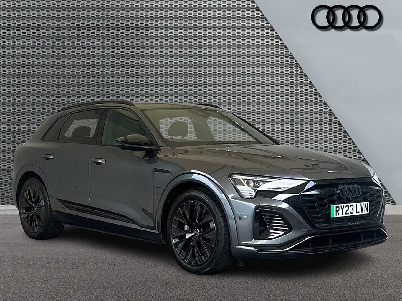 Main listing image - Audi Q8