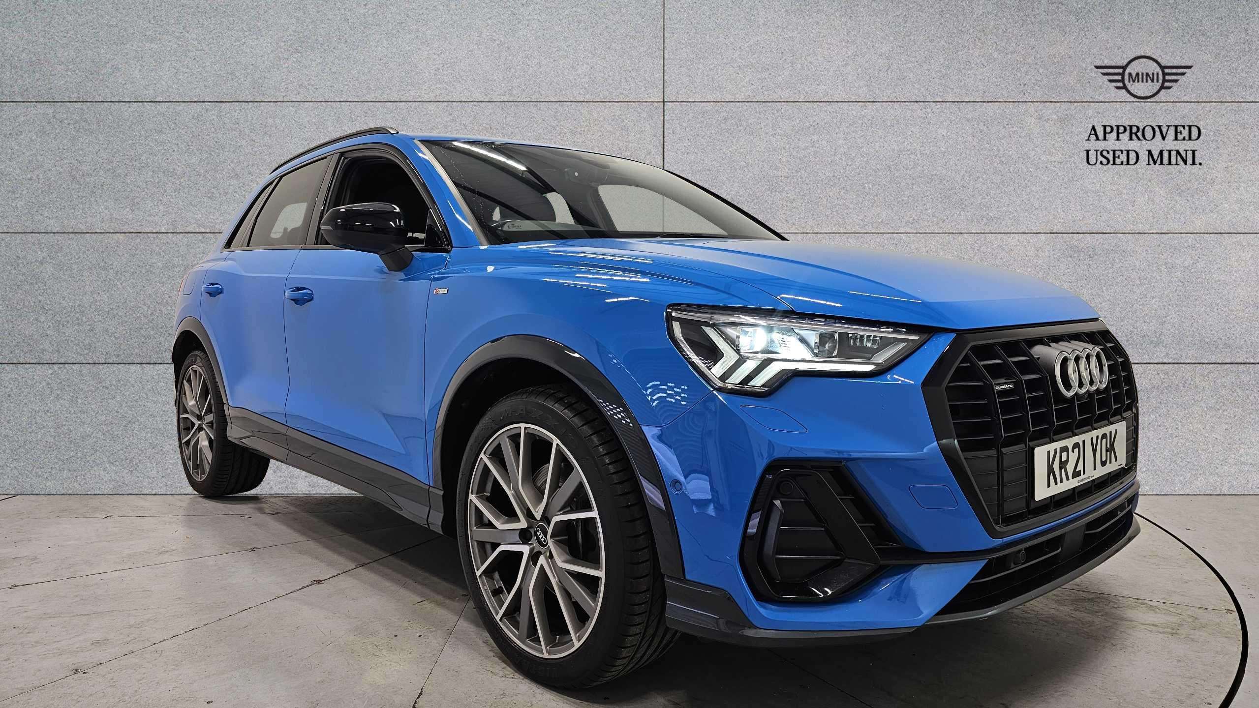 Main listing image - Audi Q3