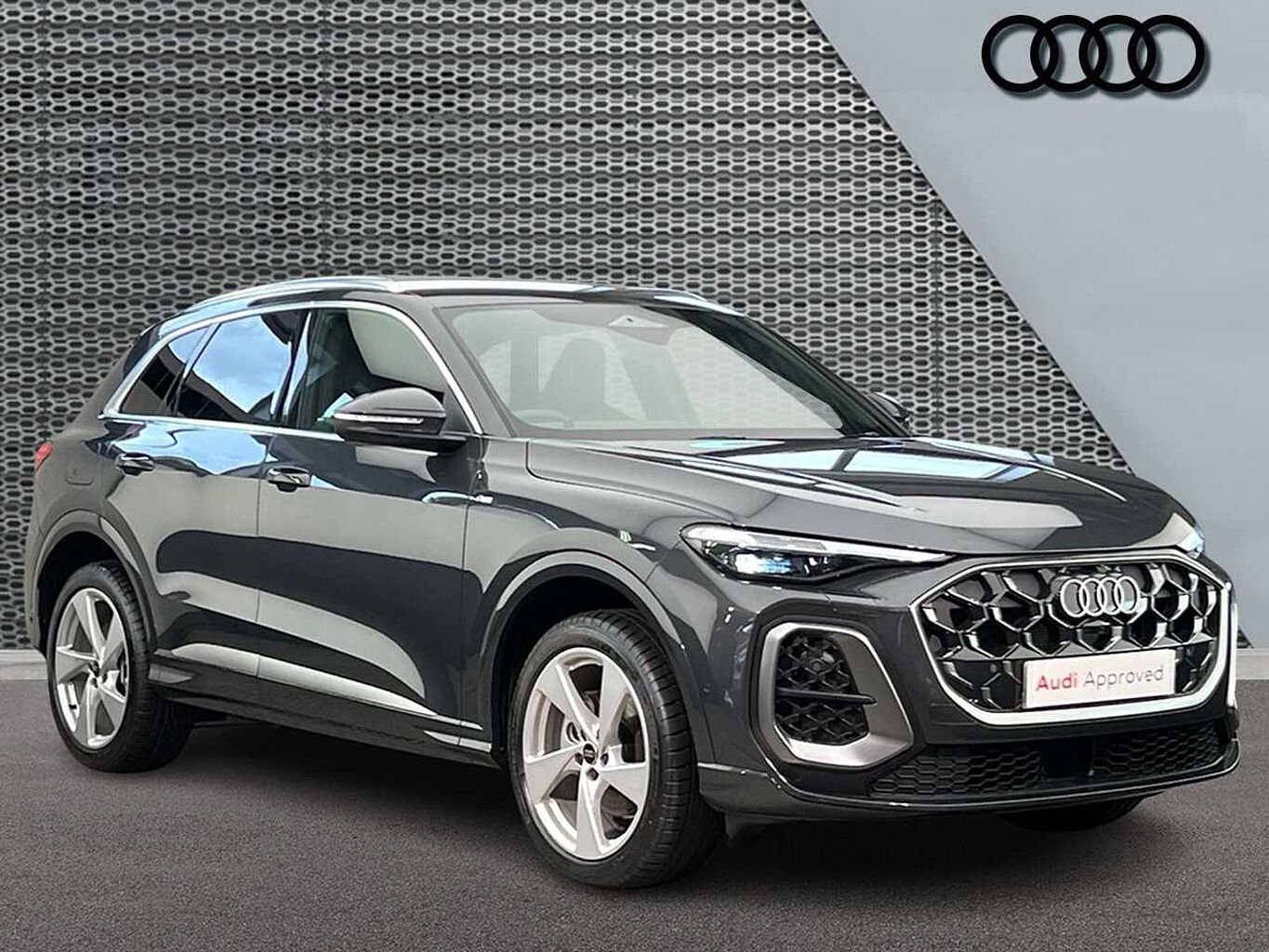 Main listing image - Audi Q5