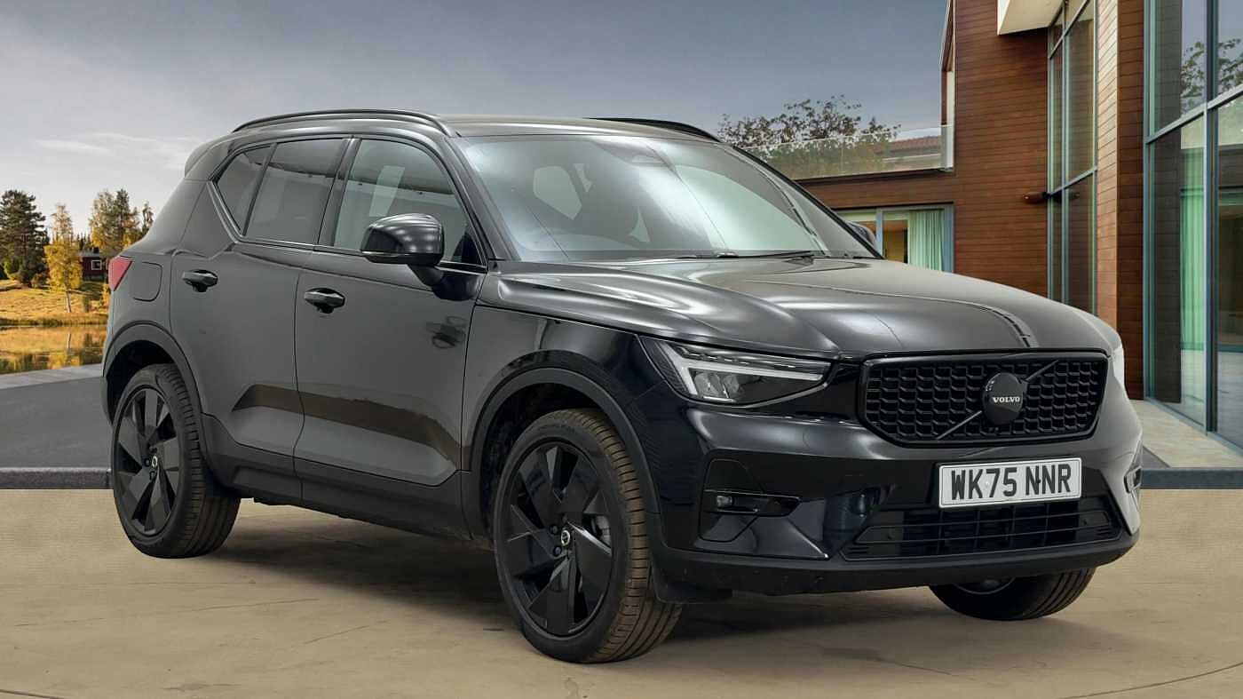 Main listing image - Volvo XC40