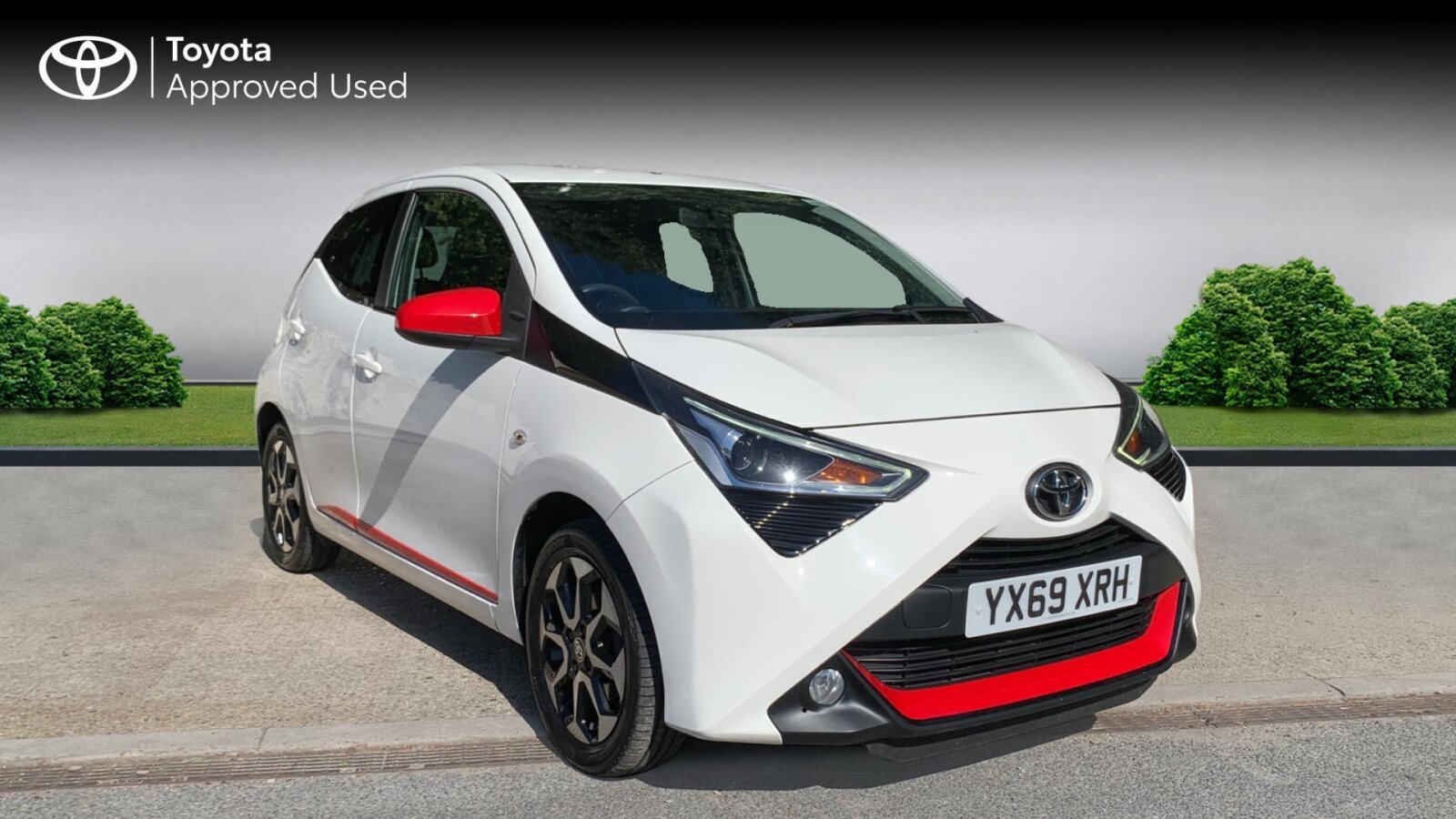 Main listing image - Toyota Aygo