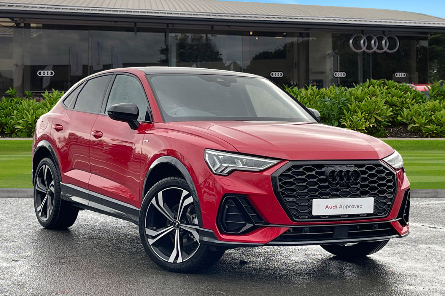 Main listing image - Audi Q3