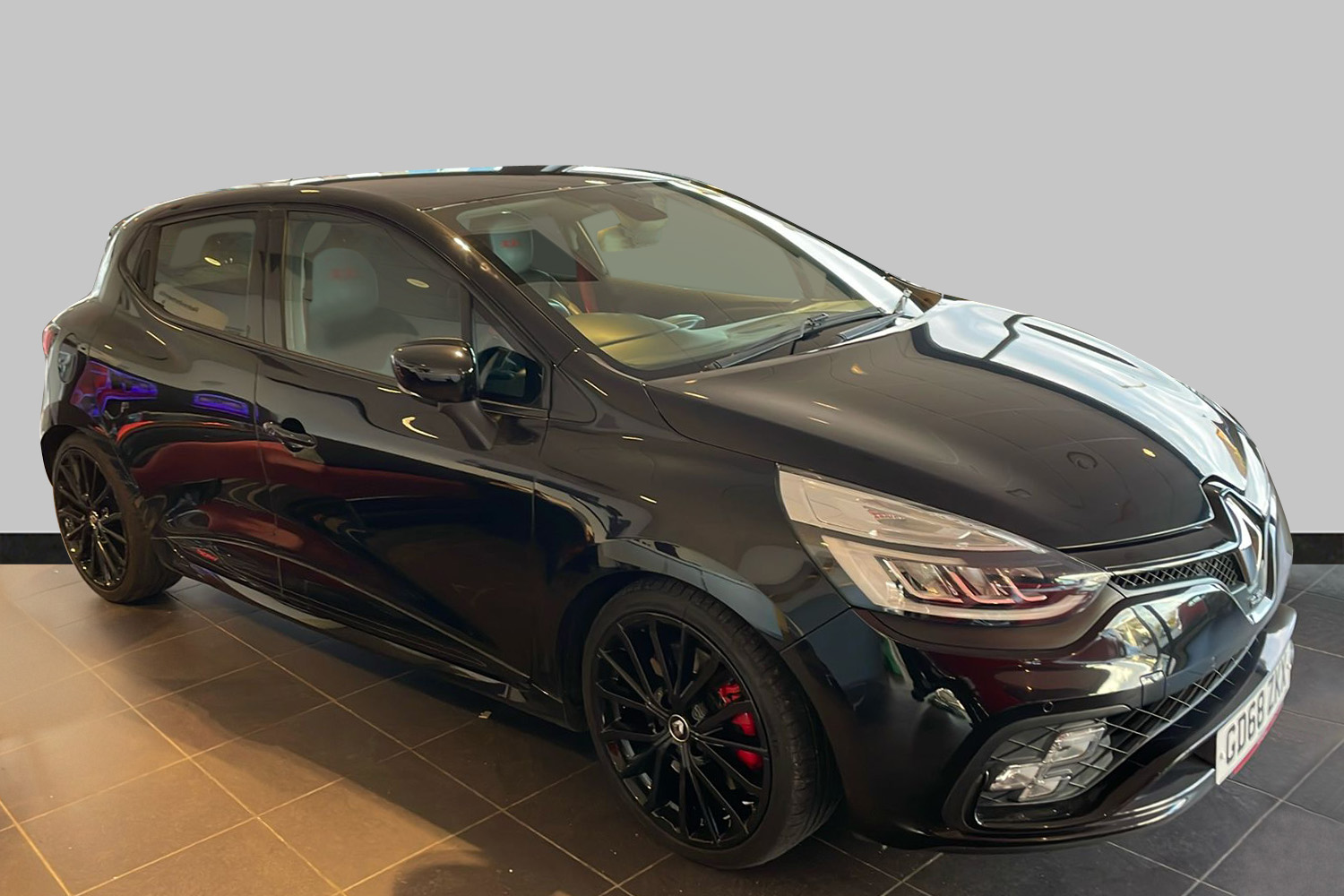 Main listing image - Renault Clio