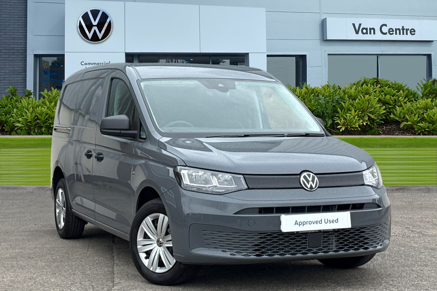 Main listing image - Volkswagen Caddy Maxi