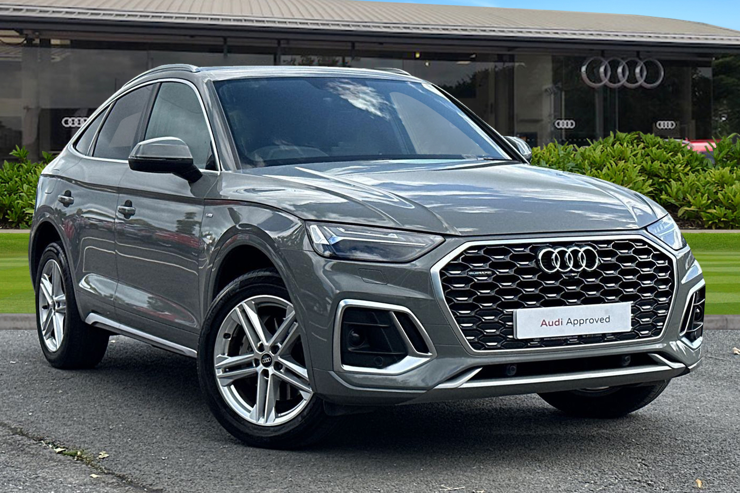 Main listing image - Audi Q5