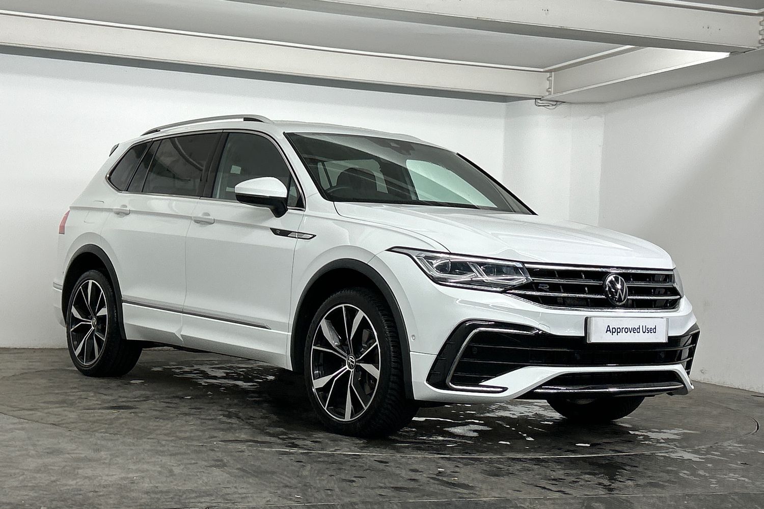 Main listing image - Volkswagen Tiguan Allspace