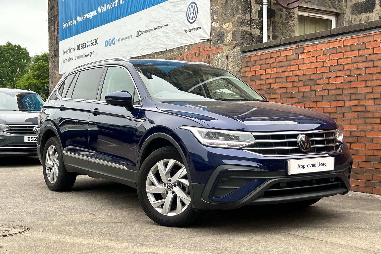 Main listing image - Volkswagen Tiguan Allspace