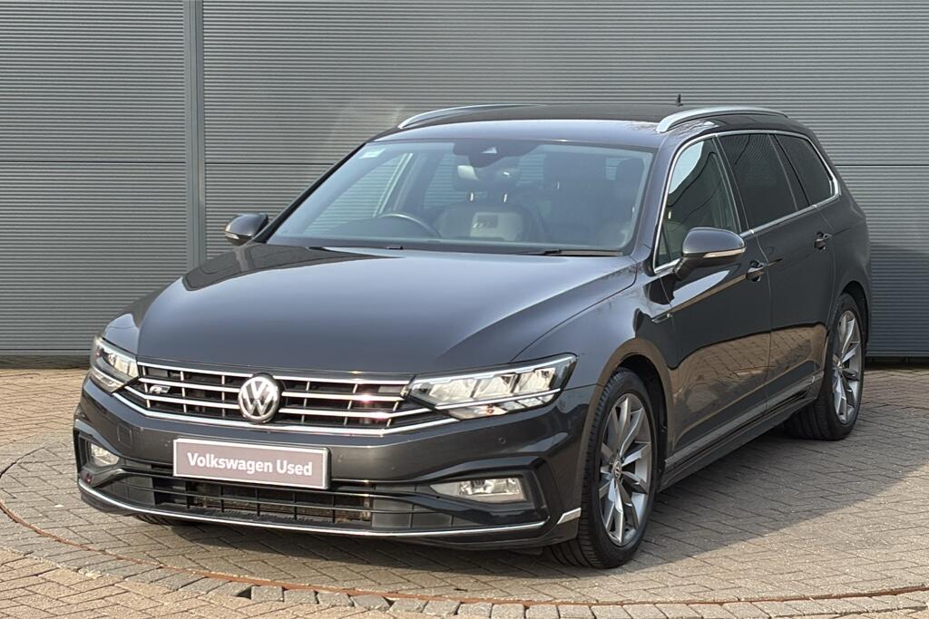 Main listing image - Volkswagen Passat Estate