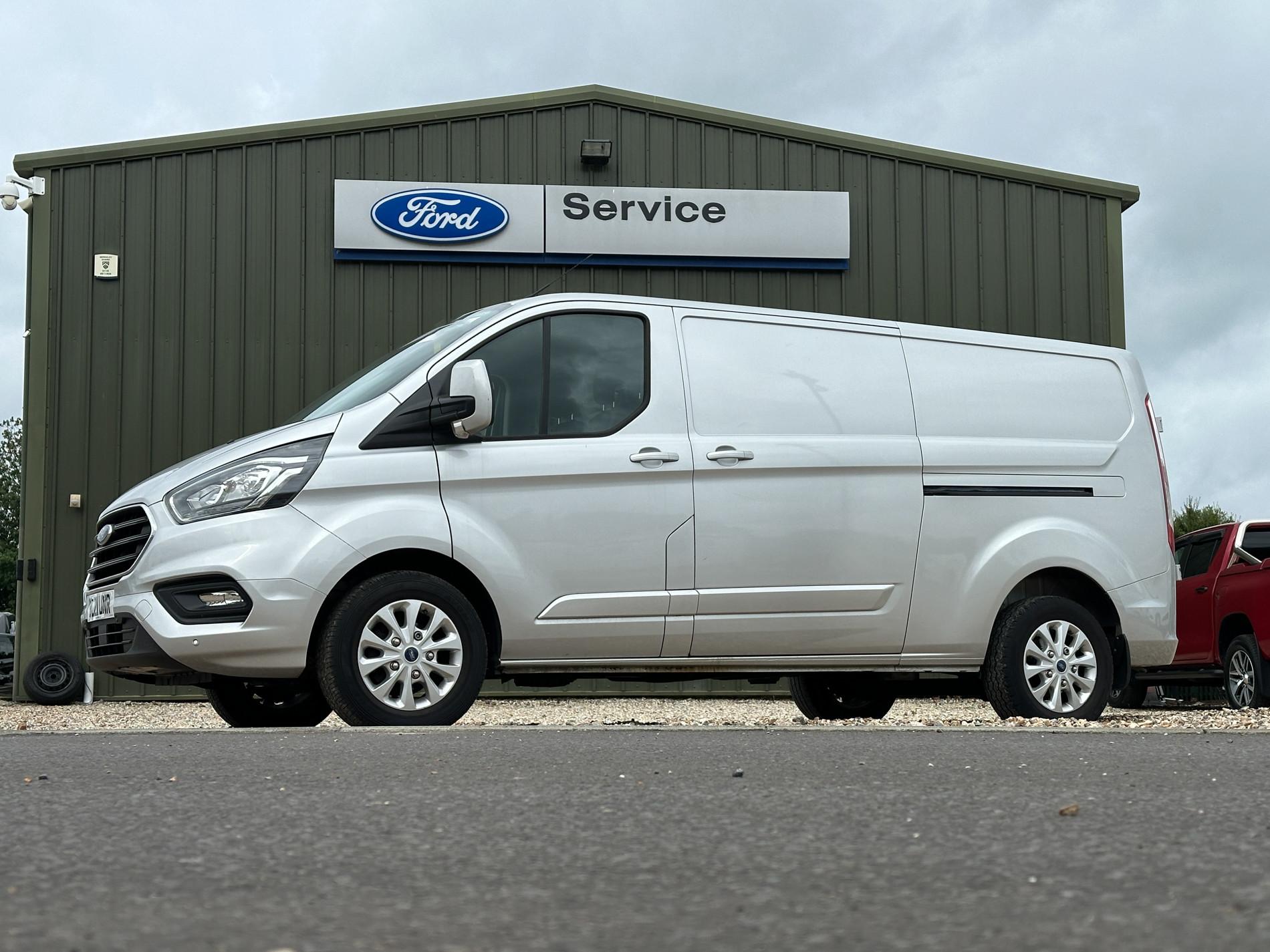 Main listing image - Ford Transit Custom