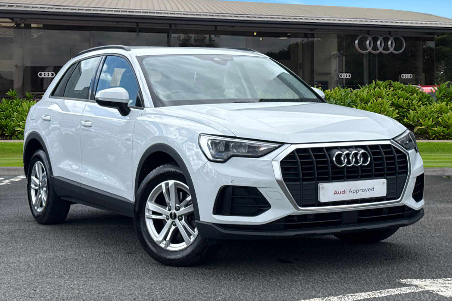 Main listing image - Audi Q3