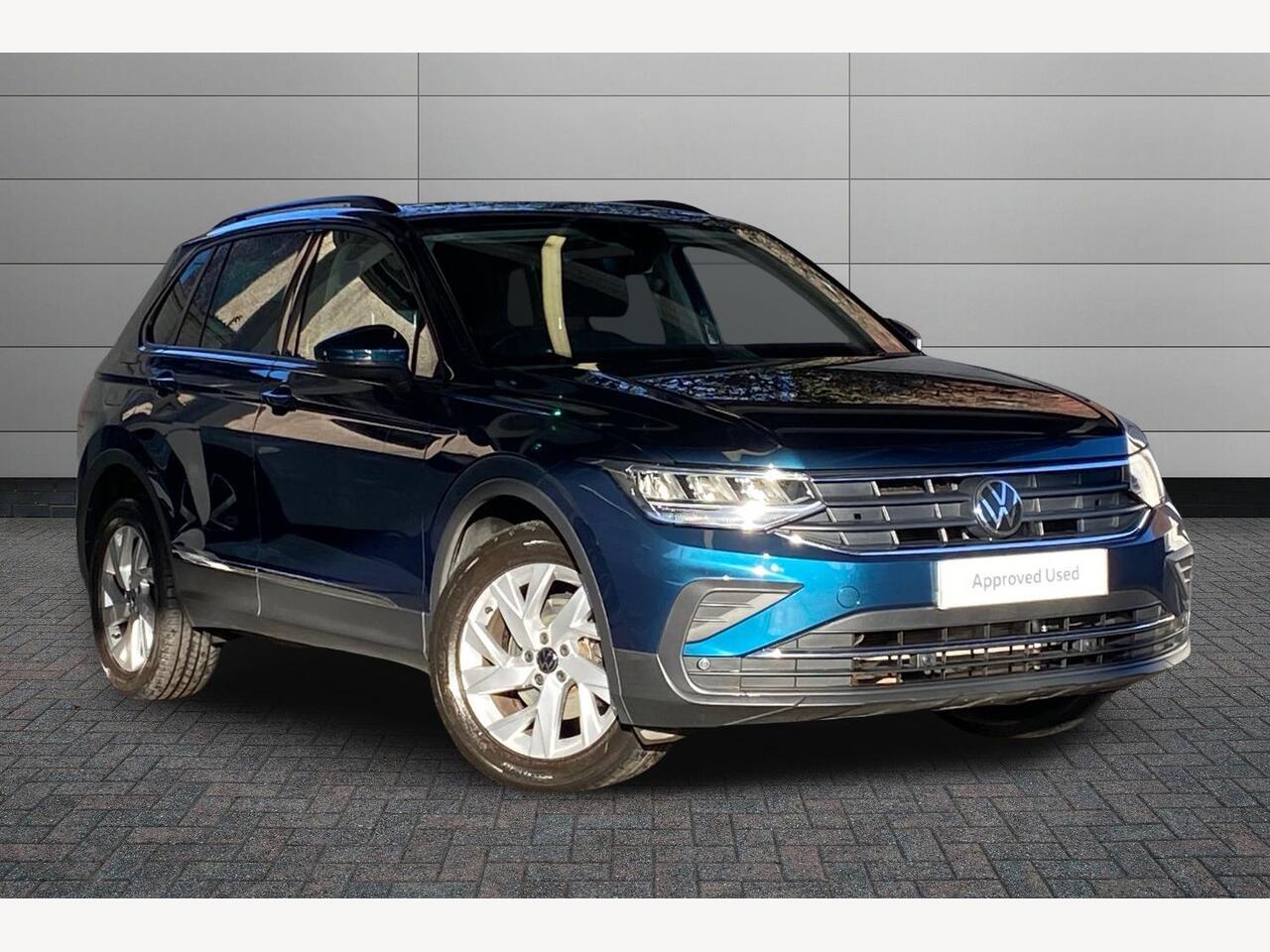 Main listing image - Volkswagen Tiguan